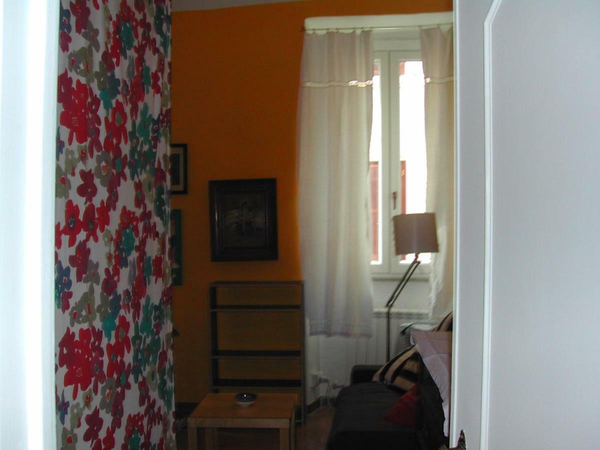 Appartamento Del Boschetto Roma Ngoại thất bức ảnh